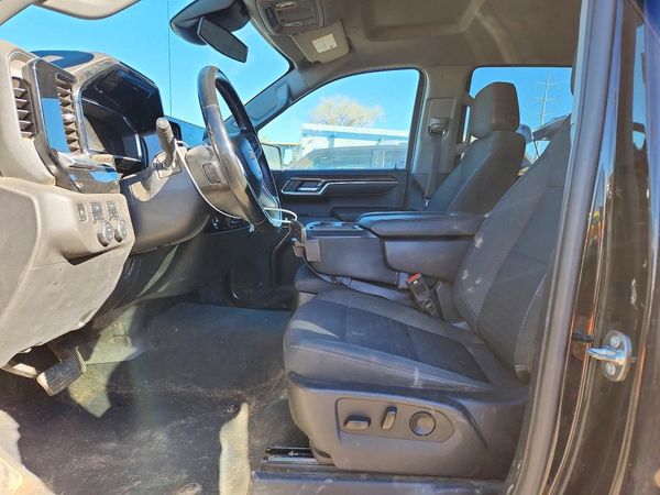 2023 CHEVROLET SILVERADO LT