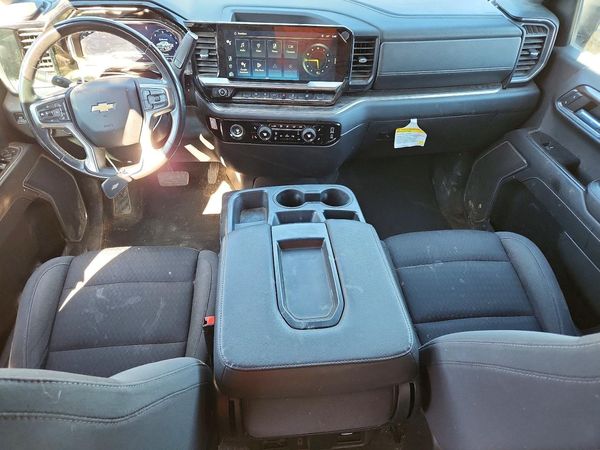 2023 CHEVROLET SILVERADO LT