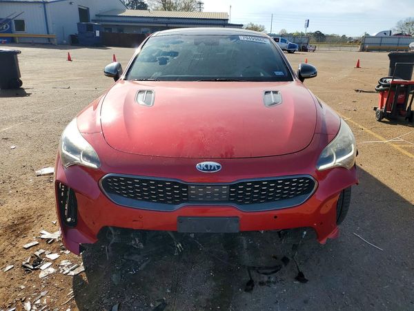 2018 KIA STINGER