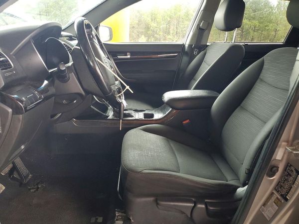 2014 KIA SORENTO Base/ LX