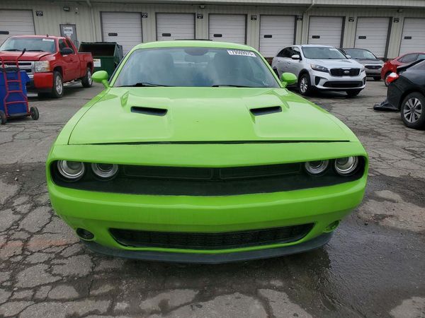 2015 DODGE CHALLENGER SXT