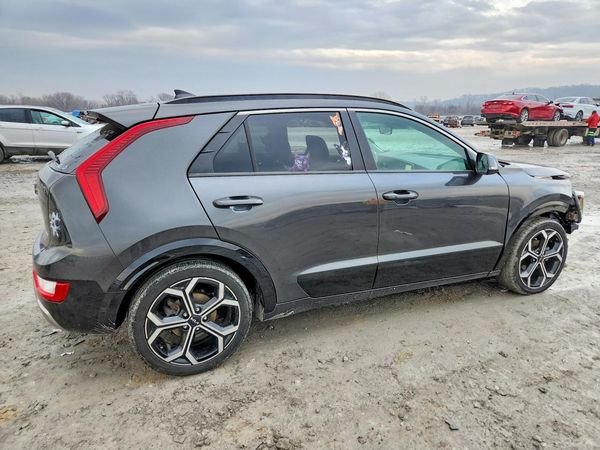 2023 KIA NIRO EX