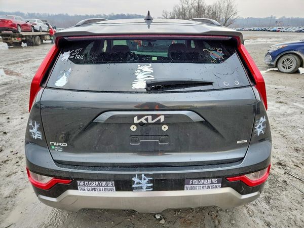 2023 KIA NIRO EX