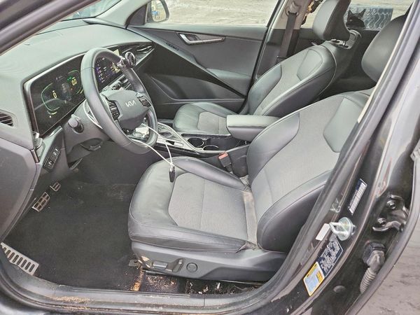 2023 KIA NIRO EX