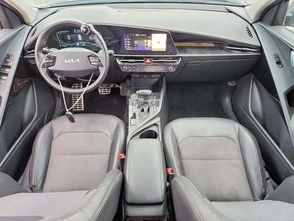 2023 KIA NIRO EX