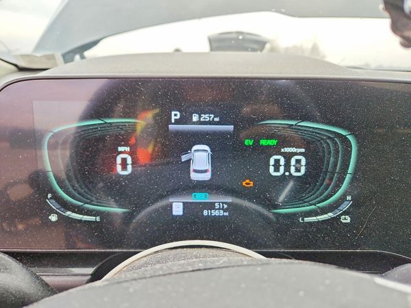 2023 KIA NIRO EX