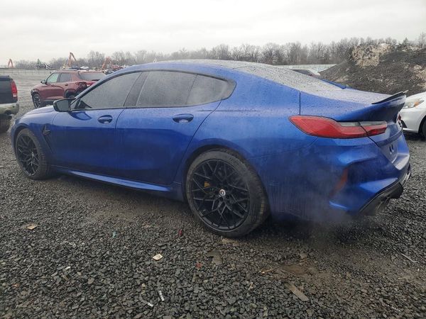 2023 BMW M8
