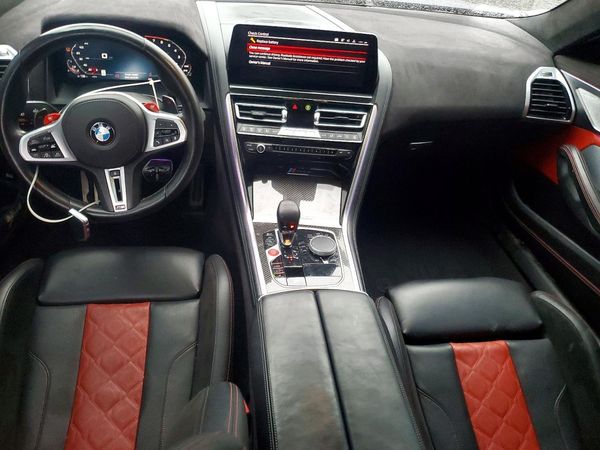 2023 BMW M8