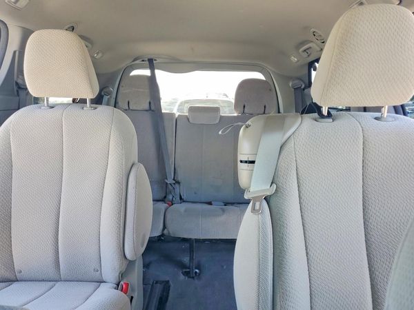 2016 TOYOTA SIENNA