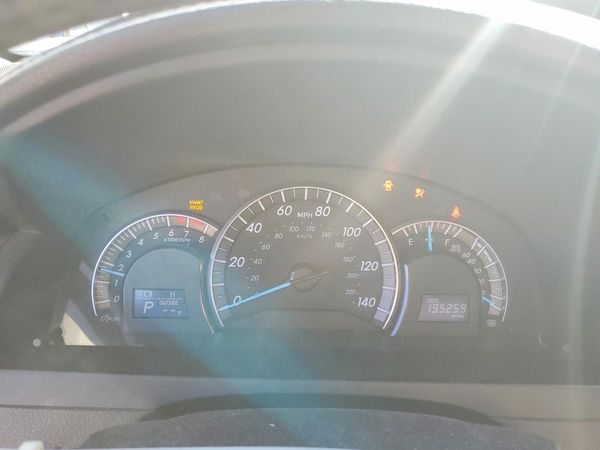 2014 TOYOTA CAMRY