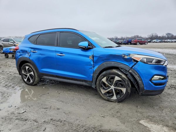 2016 HYUNDAI TUCSON