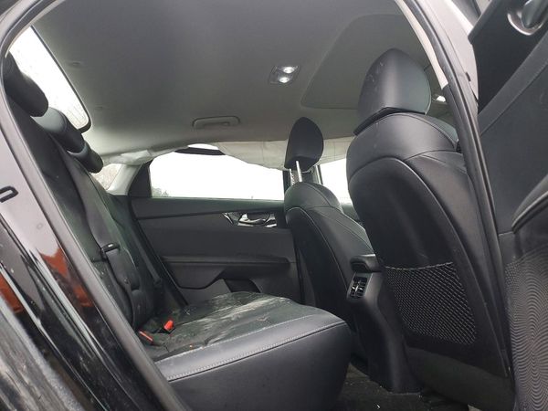 2019 KIA FORTE EX PREMIUM 4DR
