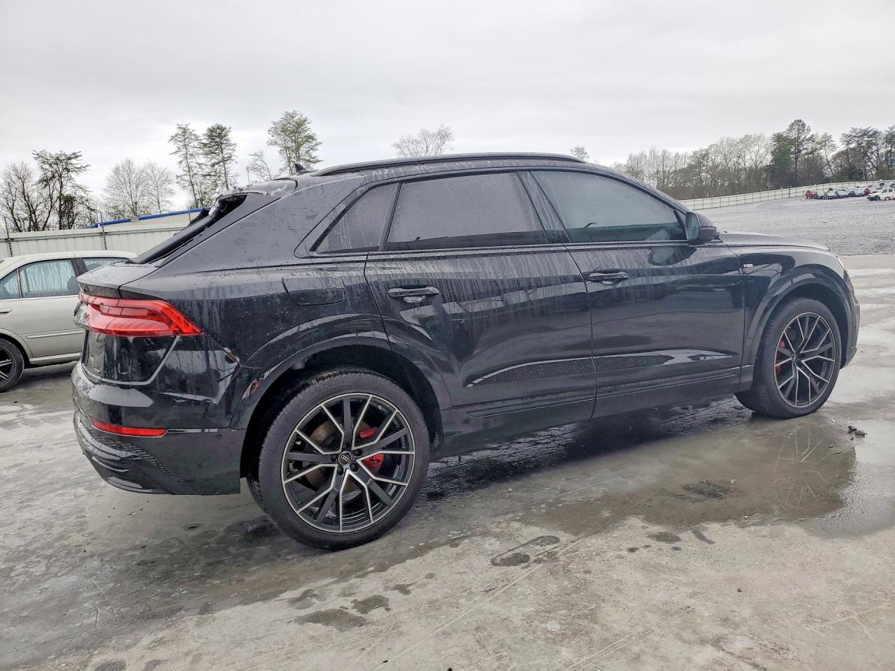 2023 AUDI Q8