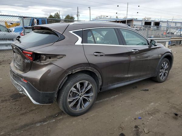 2017 INFINITI QX30