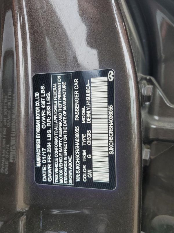 2017 INFINITI QX30