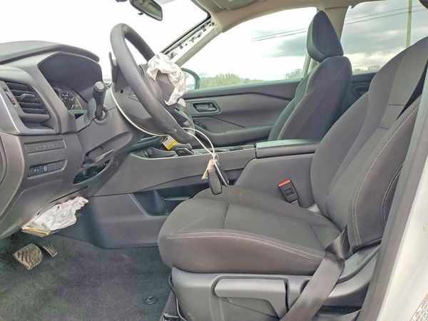 2027 NISSAN ROGUE S — DENT