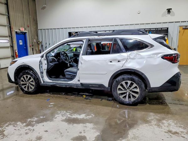 2022 SUBARU OUTBACK Premium