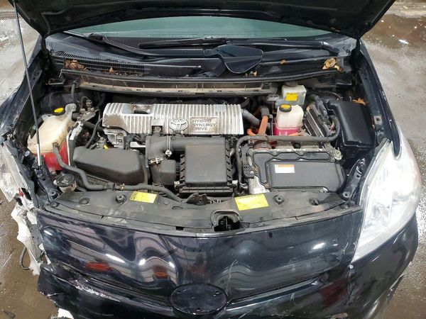 2014 TOYOTA PRIUS