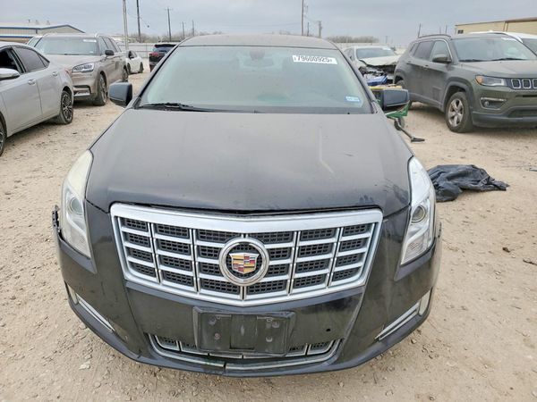2015 CADILLAC XTS Luxury