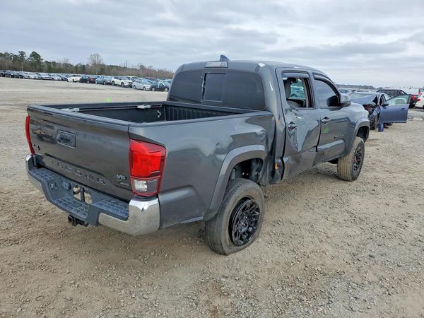 2019 TOYOTA TACOMA SR5