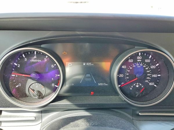 2023 KIA CARNIVAL LX, LX Seat Package