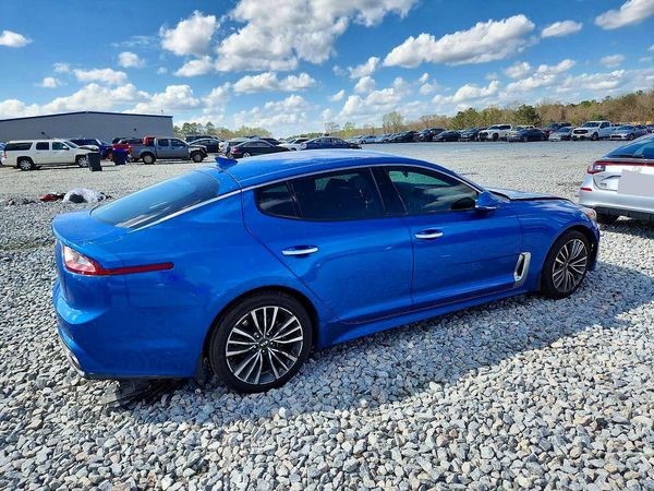 2019 KIA STINGER