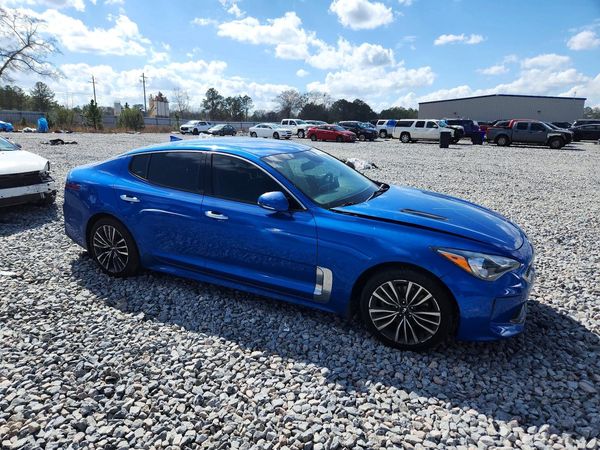 2019 KIA STINGER