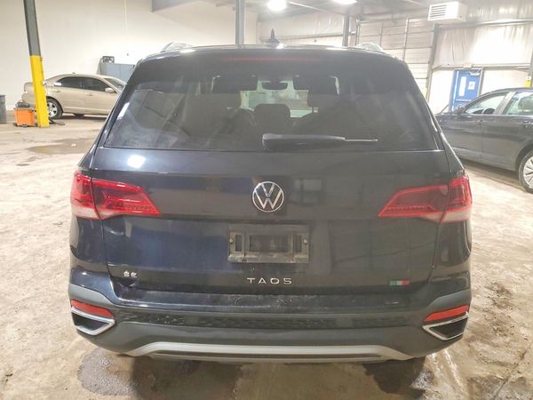 2023 VOLKSWAGEN TAOS SE w/Sunroof Pkg.