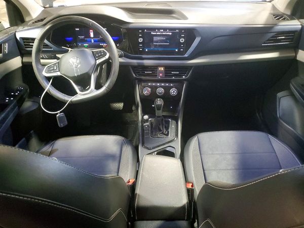 2023 VOLKSWAGEN TAOS SE w/Sunroof Pkg.