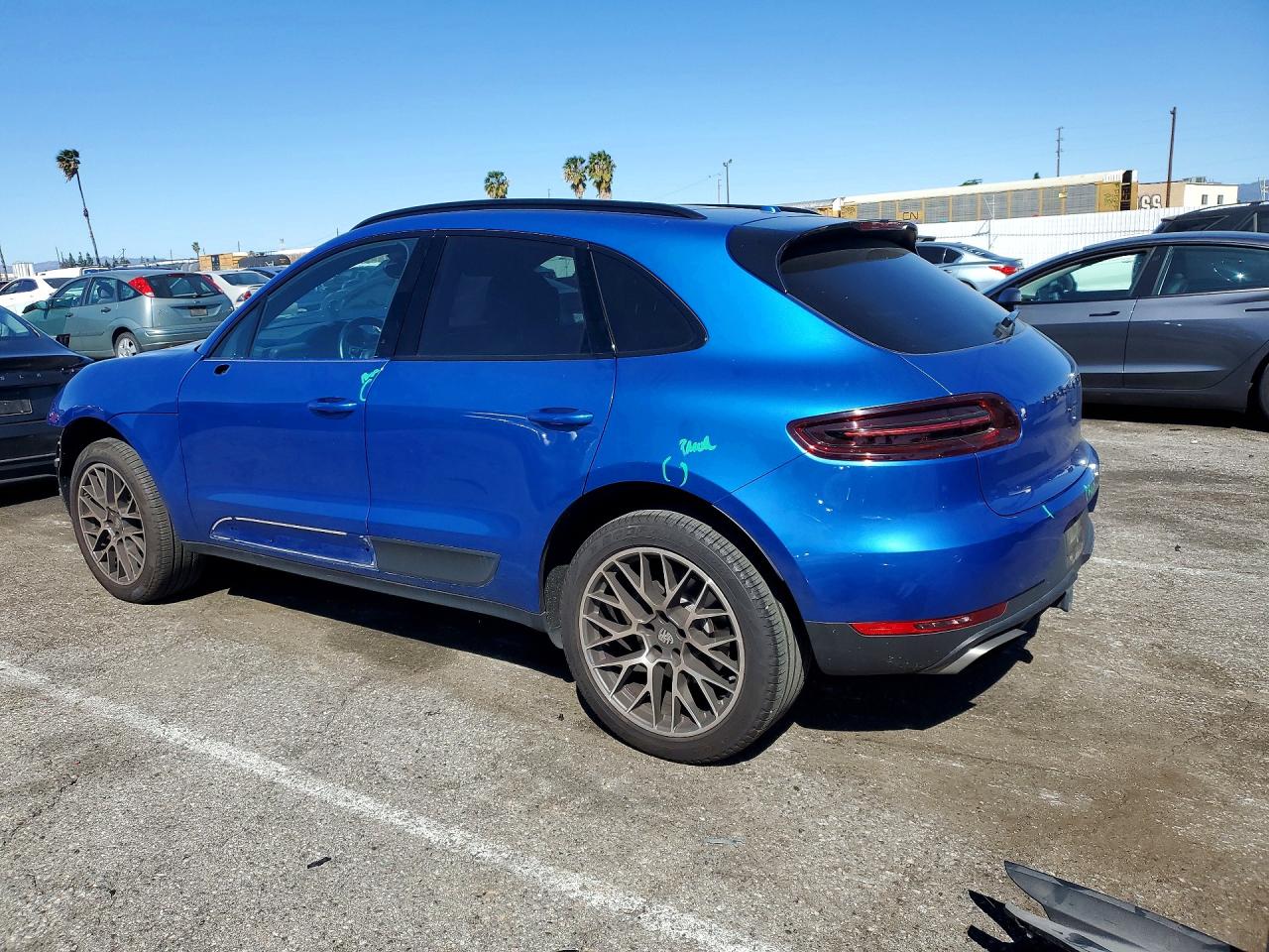 2018 PORSCHE MACAN