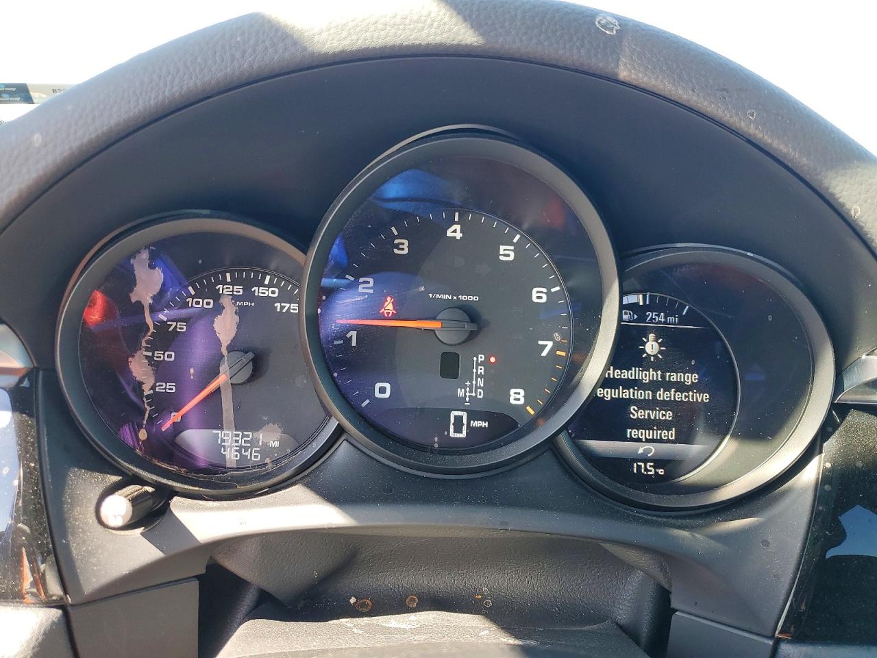2018 PORSCHE MACAN