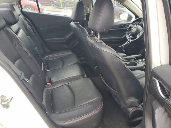2014 MAZDA 3