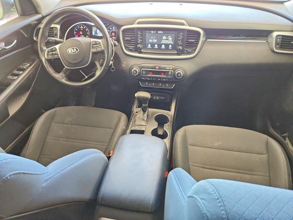 2020 KIA SORENTO L, LX, S