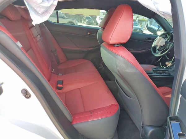 2025 LEXUS IS 350