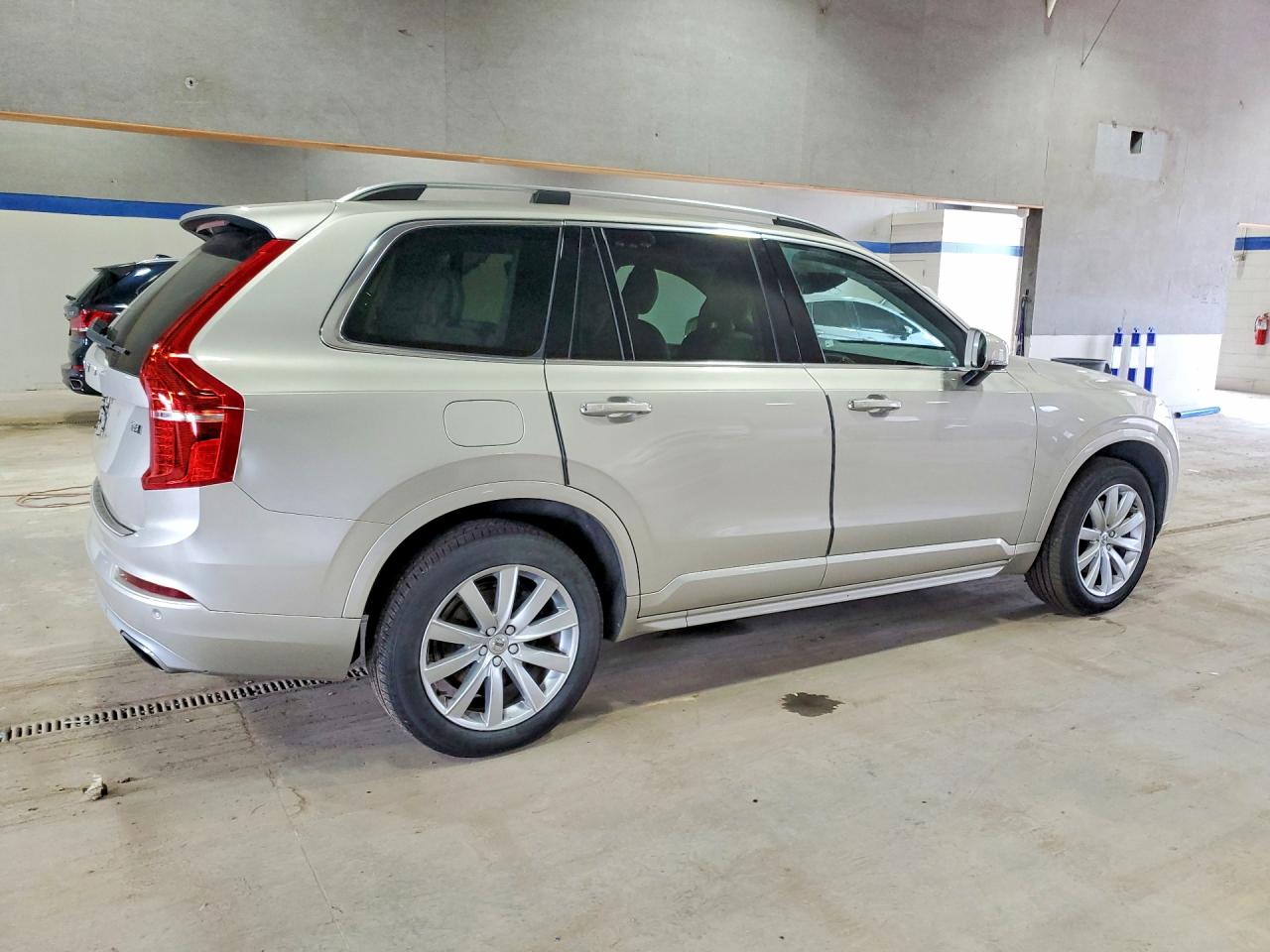 2016 VOLVO XC90 SV42 Momentum