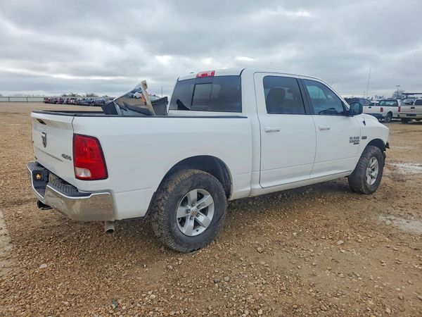 2019 RAM 1500 CLASSIC SLT