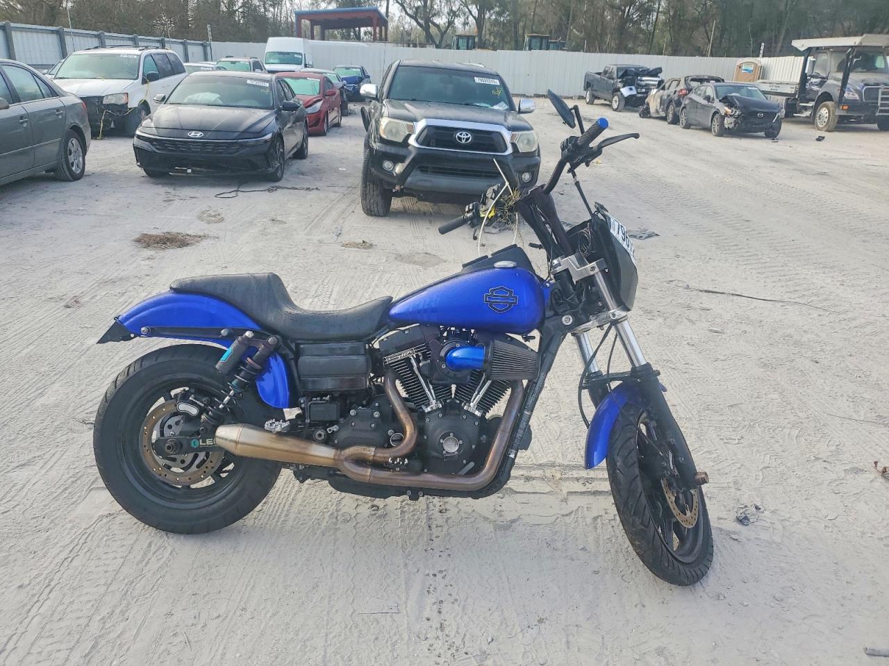 2017 HARLEY-DAVIDSON FX