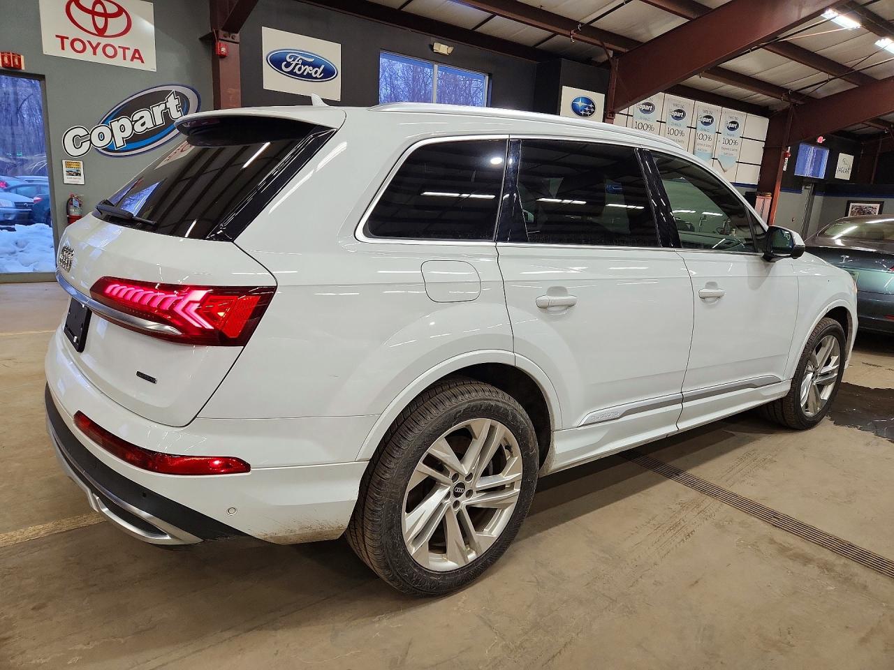 2021 AUDI Q7 quattro Premium