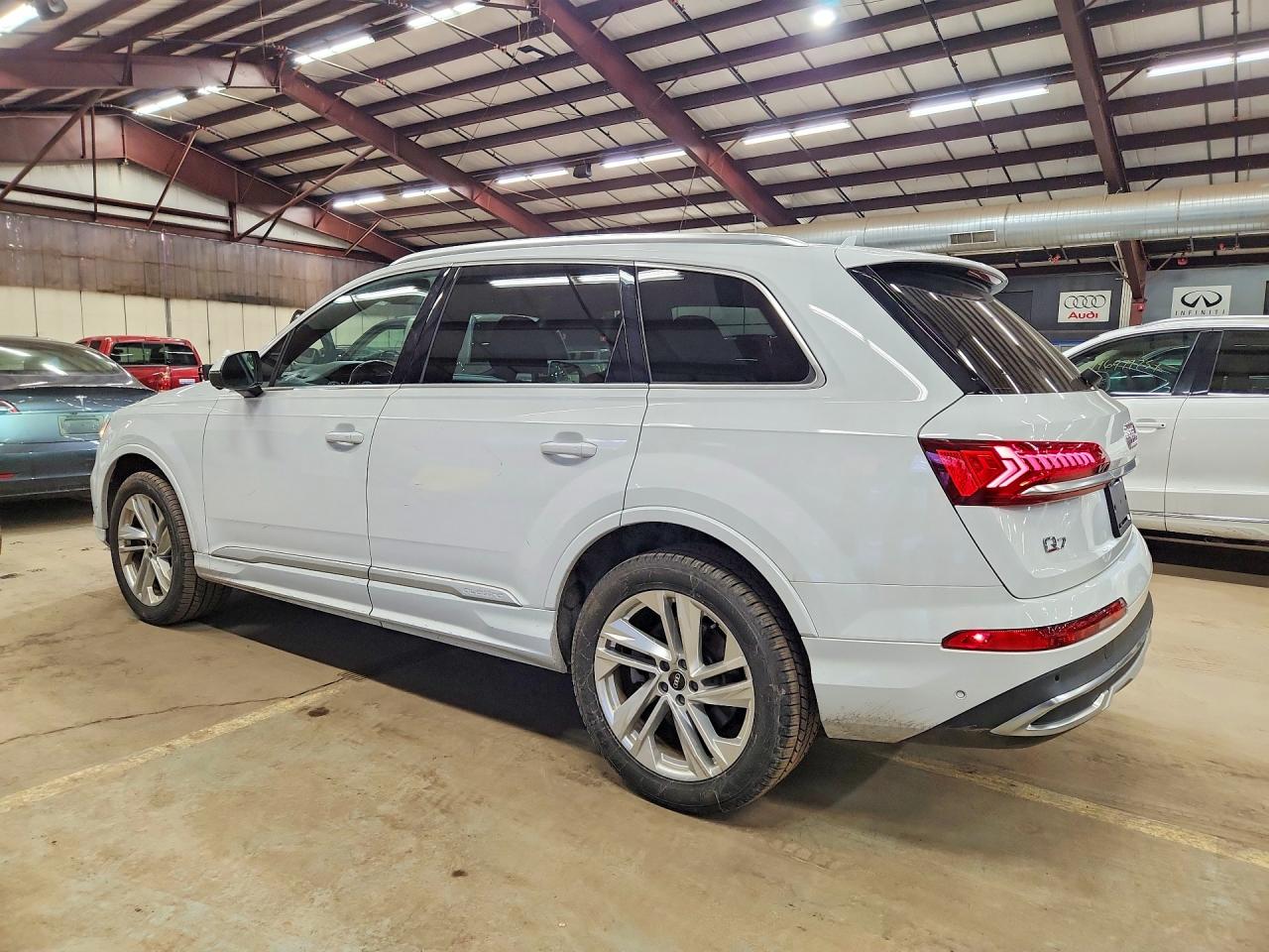 2021 AUDI Q7 quattro Premium