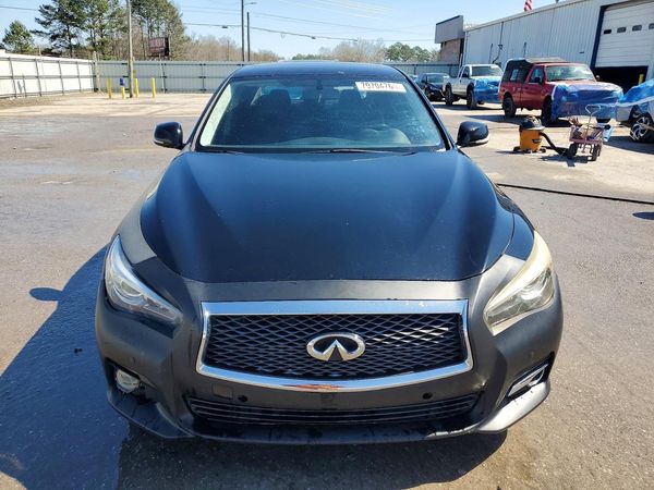 2015 INFINITI Q50