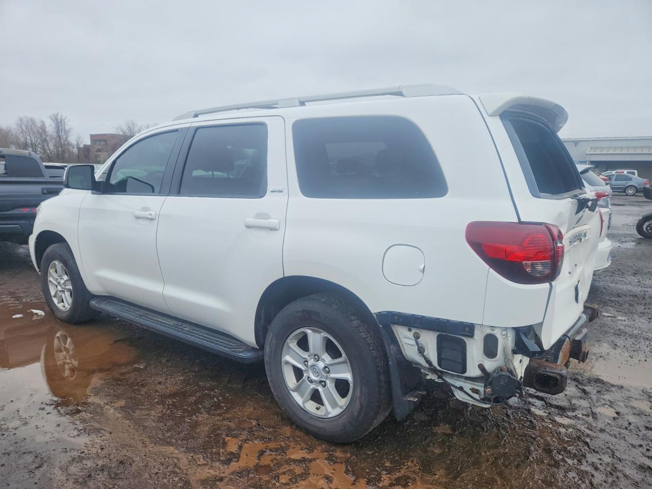 2018 TOYOTA SEQUOIA SR5/TRD Sport