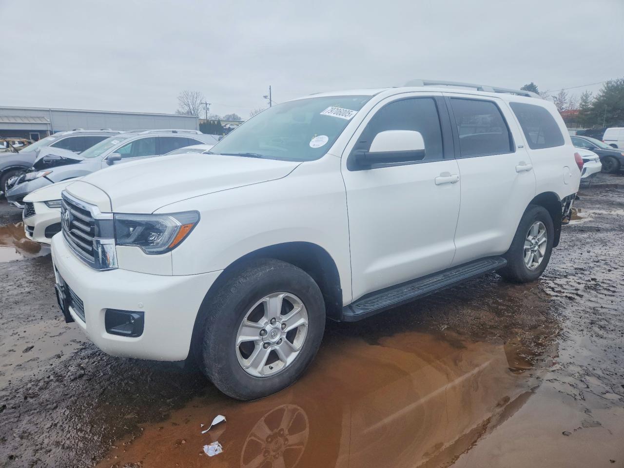 2018 TOYOTA SEQUOIA SR5/TRD Sport