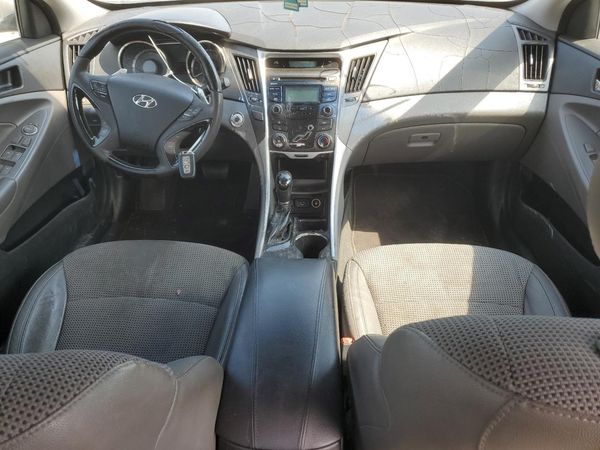 2012 HYUNDAI SONATA Middle level