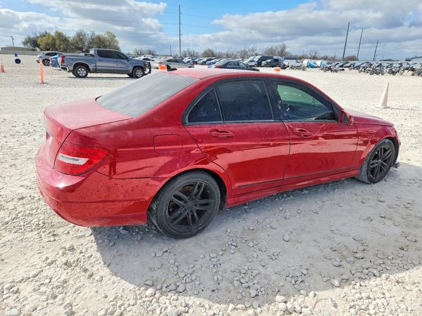 2014 MERCEDES-BENZ C C250