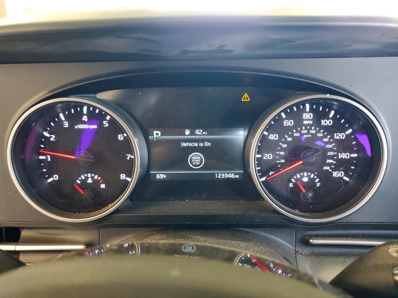 2022 KIA CARNIVAL LX, LX Seat Package