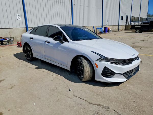 2022 KIA K5