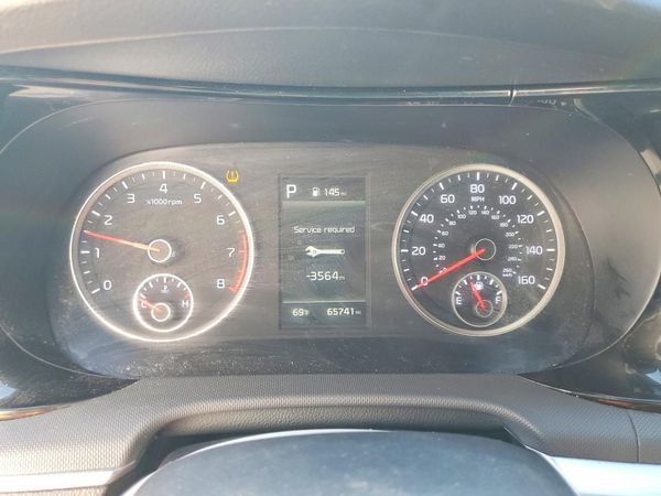 2022 KIA K5
