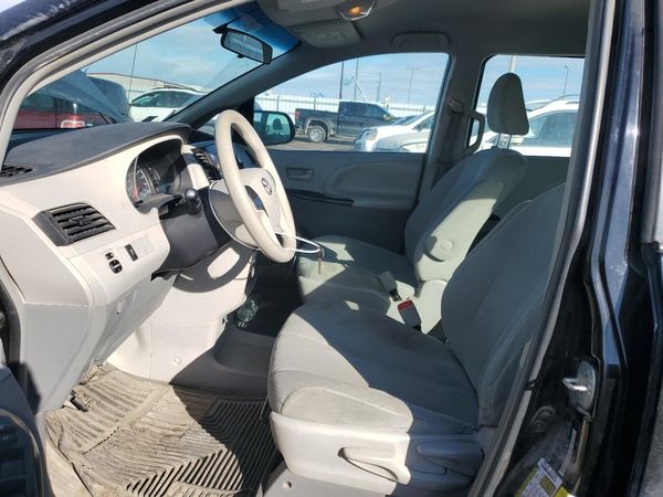 2014 TOYOTA SIENNA