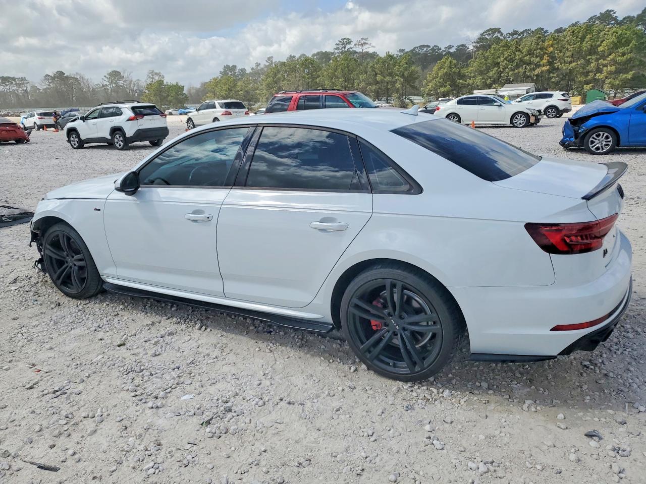 2018 AUDI A4