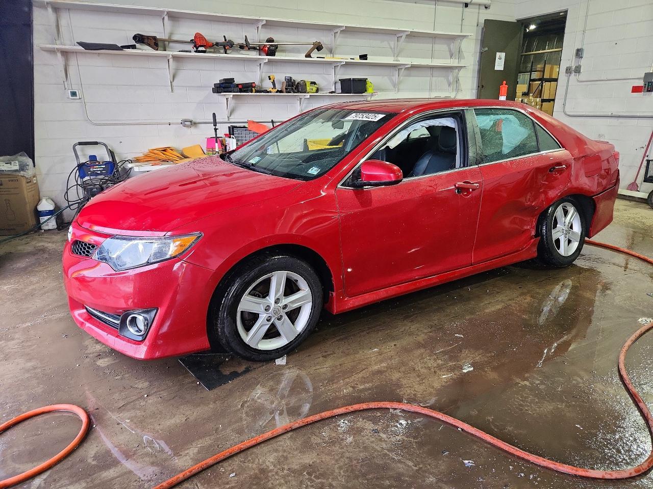 2013 TOYOTA CAMRY